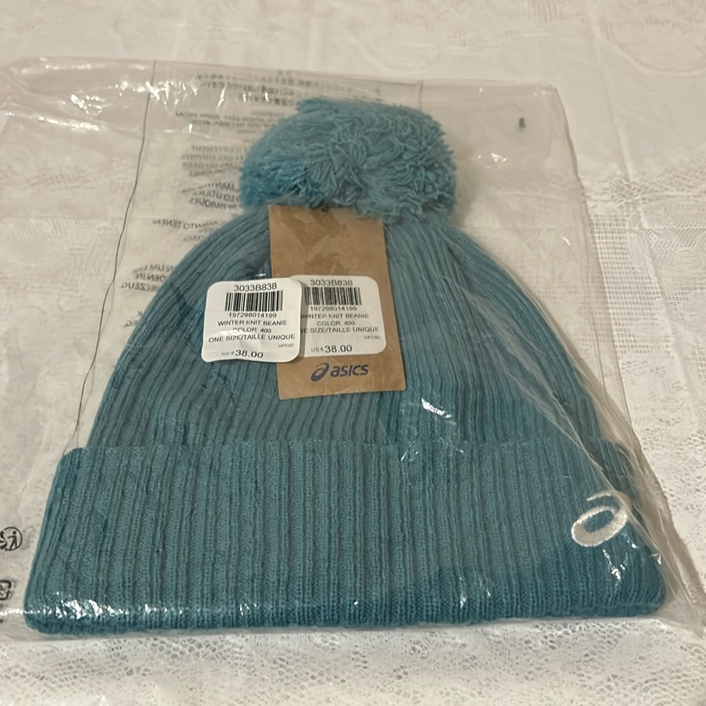 ASICS Winter knit Beanie